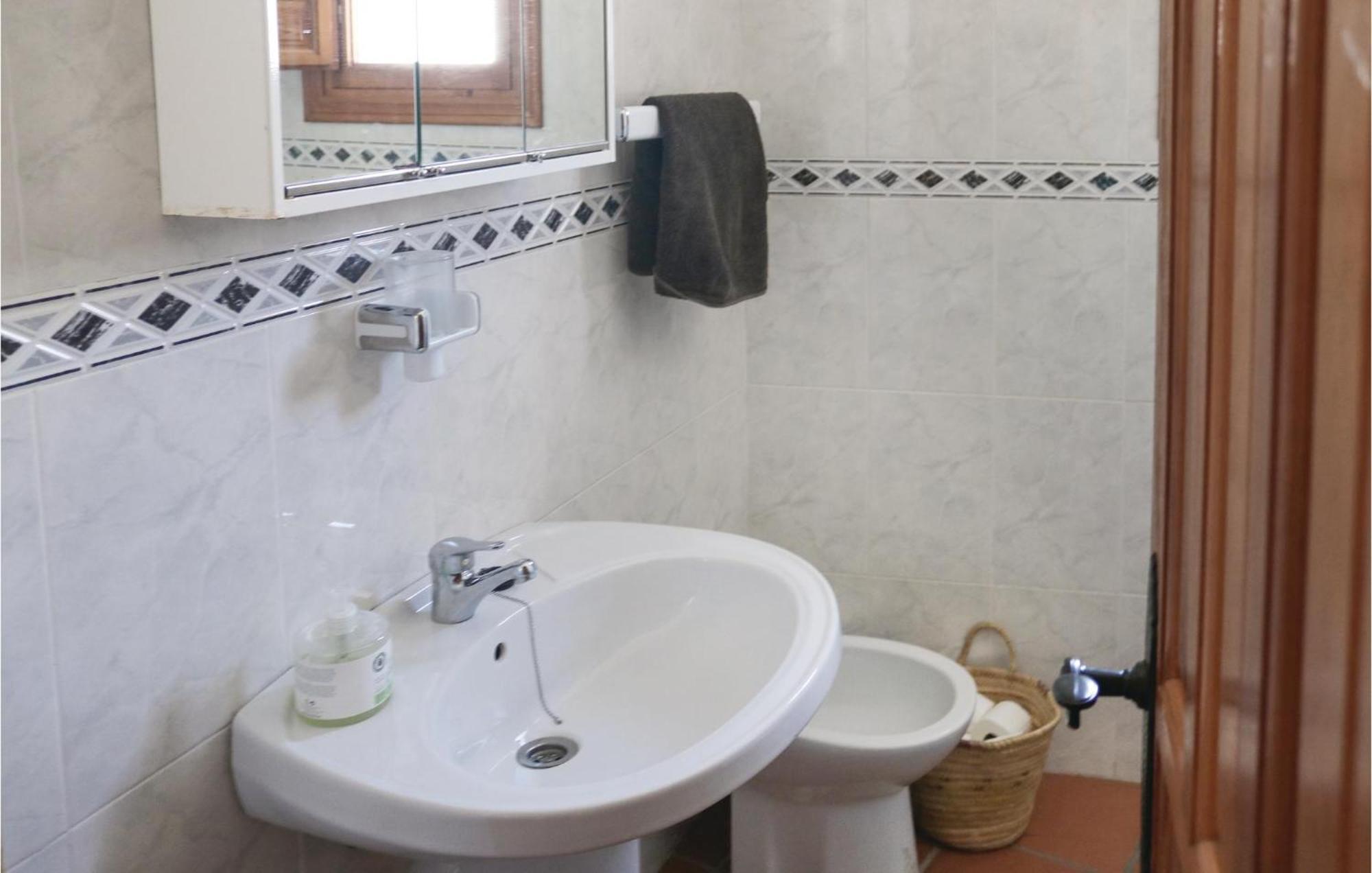 Nice Home In Canillas De Albaida With Wifi Exterior foto